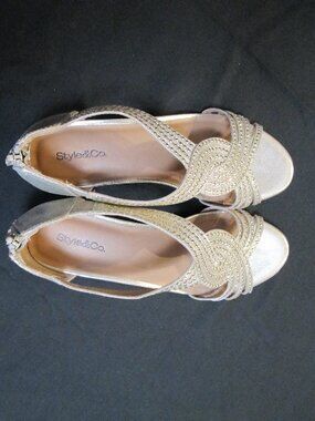 Womens Ginifur Embellished Strappy Wedge Sandal NWT